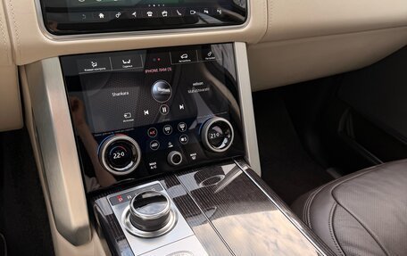 Land Rover Range Rover IV рестайлинг, 2020 год, 12 000 000 рублей, 25 фотография