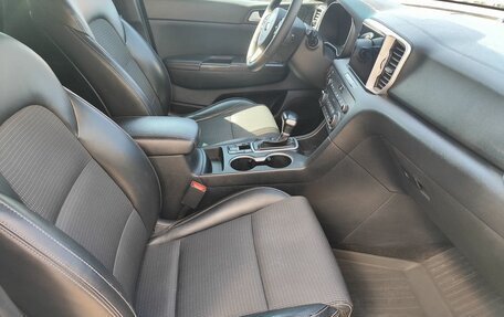 KIA Sportage IV рестайлинг, 2017 год, 1 899 000 рублей, 9 фотография