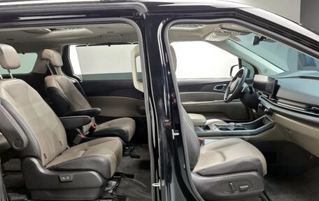 KIA Carnival, 2024 год, 4 550 173 рублей, 3 фотография