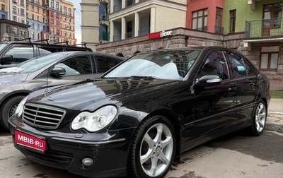 Mercedes-Benz C-Класс, 2005 год, 850 000 рублей, 1 фотография