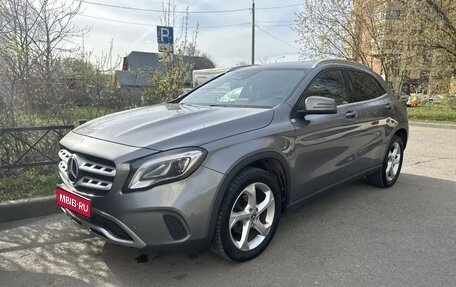 Mercedes-Benz GLA, 2019 год, 2 300 000 рублей, 1 фотография