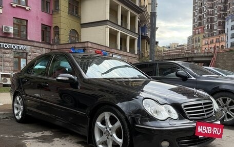 Mercedes-Benz C-Класс, 2005 год, 850 000 рублей, 2 фотография