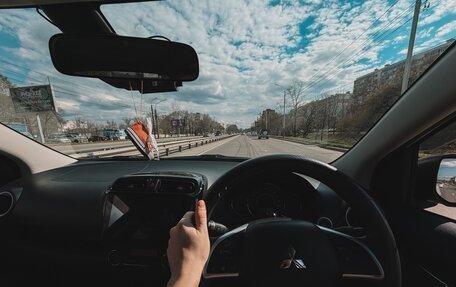 Mitsubishi Mirage VI рестайлинг, 2016 год, 770 000 рублей, 19 фотография