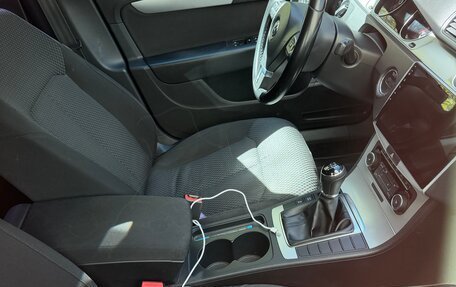 Volkswagen Passat B7, 2011 год, 950 000 рублей, 2 фотография