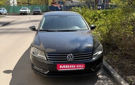 Volkswagen Passat B7, 2011 год, 950 000 рублей, 5 фотография