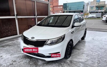 KIA Rio III рестайлинг, 2016 год, 915 000 рублей, 2 фотография