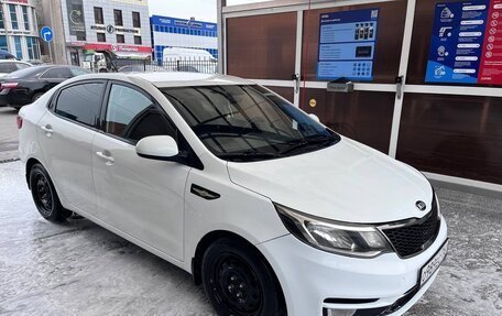 KIA Rio III рестайлинг, 2016 год, 915 000 рублей, 7 фотография