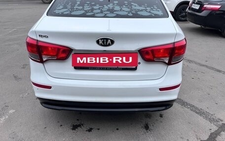 KIA Rio III рестайлинг, 2016 год, 915 000 рублей, 9 фотография