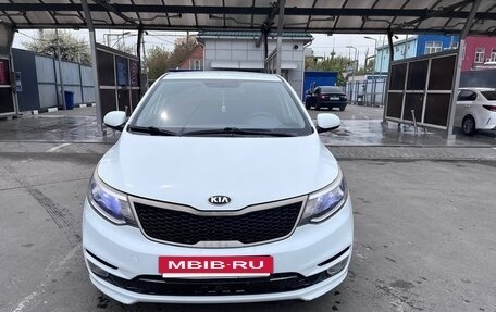 KIA Rio III рестайлинг, 2016 год, 915 000 рублей, 10 фотография