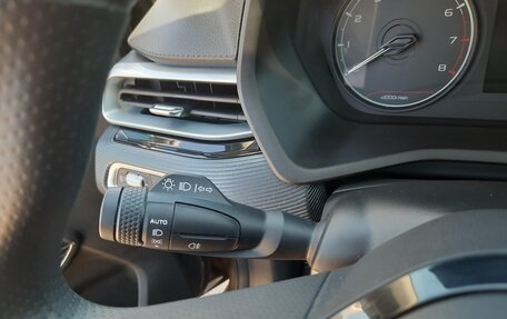 Geely Emgrand, 2023 год, 1 550 000 рублей, 15 фотография