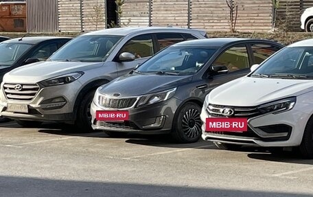 KIA Rio III рестайлинг, 2012 год, 750 000 рублей, 2 фотография