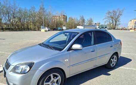 KIA Rio II, 2009 год, 600 000 рублей, 2 фотография