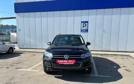 Volkswagen Touareg III, 2013 год, 2 950 000 рублей, 2 фотография