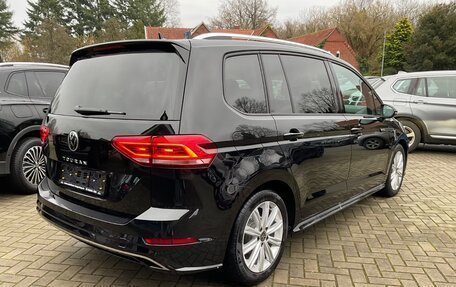 Volkswagen Touran III, 2025 год, 5 123 600 рублей, 4 фотография