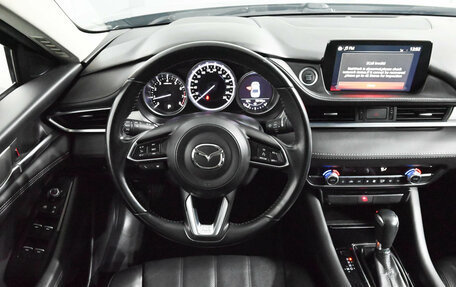 Mazda 6, 2021 год, 2 750 000 рублей, 13 фотография