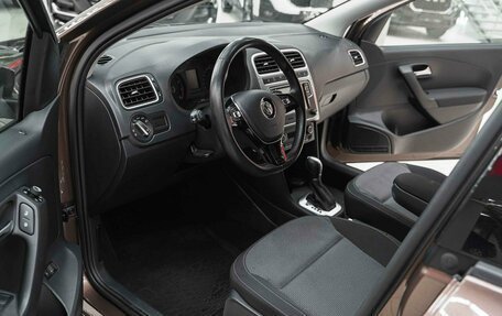 Volkswagen Polo VI (EU Market), 2018 год, 1 150 000 рублей, 6 фотография
