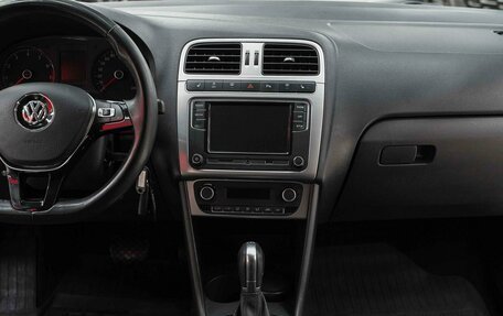 Volkswagen Polo VI (EU Market), 2018 год, 1 150 000 рублей, 11 фотография