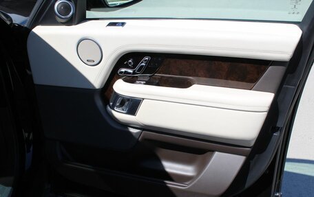 Land Rover Range Rover IV рестайлинг, 2019 год, 7 950 000 рублей, 28 фотография
