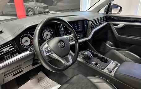 Volkswagen Touareg III, 2019 год, 4 150 000 рублей, 10 фотография