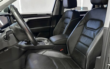 Volkswagen Touareg III, 2019 год, 4 150 000 рублей, 11 фотография