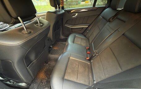 Mercedes-Benz E-Класс, 2013 год, 1 900 000 рублей, 8 фотография