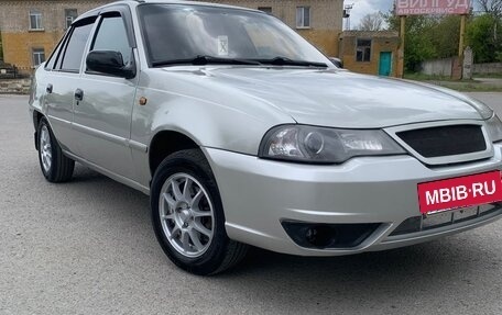 Daewoo Nexia I рестайлинг, 2009 год, 300 000 рублей, 10 фотография