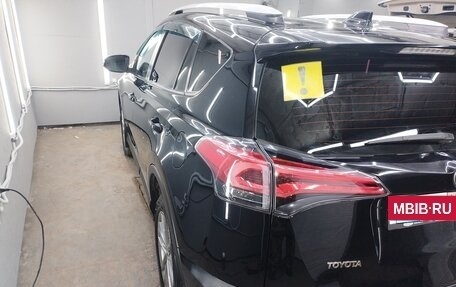 Toyota RAV4, 2019 год, 3 100 000 рублей, 14 фотография