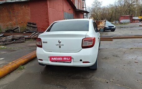 Renault Logan II, 2016 год, 350 000 рублей, 3 фотография