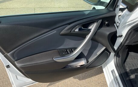 Opel Astra J, 2013 год, 1 050 000 рублей, 9 фотография