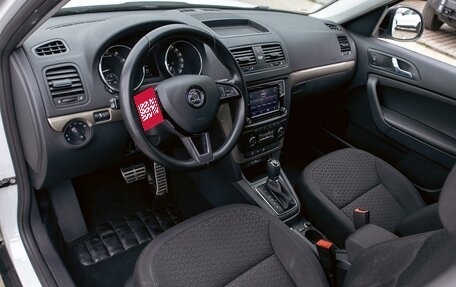 Skoda Yeti I рестайлинг, 2017 год, 1 395 000 рублей, 14 фотография