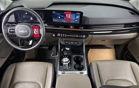 KIA Carnival, 2024 год, 4 690 173 рублей, 2 фотография