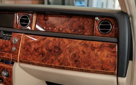 Rolls-Royce Phantom VII рестайлинг, 2006 год, 59 990 000 рублей, 17 фотография