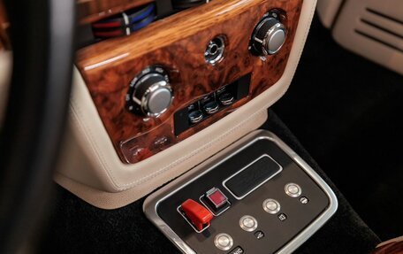 Rolls-Royce Phantom VII рестайлинг, 2006 год, 59 990 000 рублей, 16 фотография