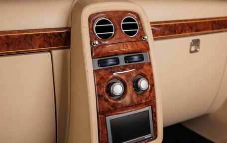 Rolls-Royce Phantom VII рестайлинг, 2006 год, 59 990 000 рублей, 29 фотография
