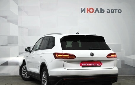 Volkswagen Touareg III, 2019 год, 5 390 000 рублей, 4 фотография