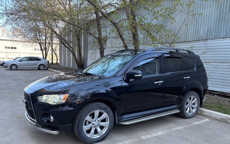 Mitsubishi Outlander III рестайлинг 3, 2011 год, 1 285 000 рублей, 3 фотография