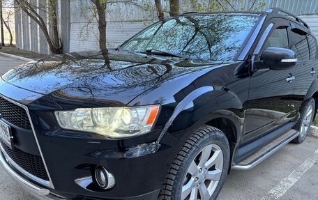 Mitsubishi Outlander III рестайлинг 3, 2011 год, 1 285 000 рублей, 10 фотография