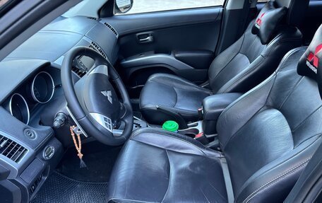 Mitsubishi Outlander III рестайлинг 3, 2011 год, 1 285 000 рублей, 12 фотография