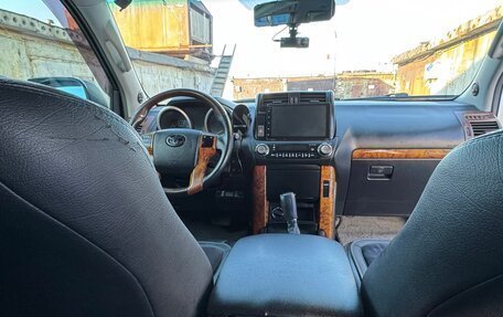 Toyota Land Cruiser Prado 150 рестайлинг 2, 2012 год, 3 000 000 рублей, 7 фотография