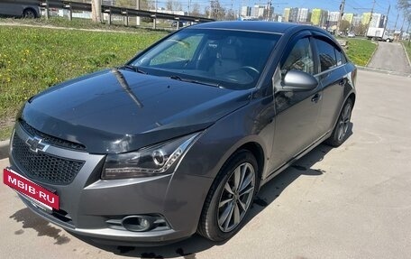 Chevrolet Cruze II, 2012 год, 550 000 рублей, 3 фотография