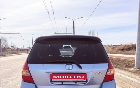 Honda Fit III, 2001 год, 350 000 рублей, 2 фотография