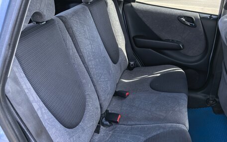 Honda Fit III, 2001 год, 350 000 рублей, 12 фотография