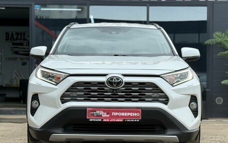 Toyota RAV4, 2020 год, 3 350 000 рублей, 4 фотография