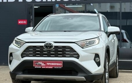 Toyota RAV4, 2020 год, 3 350 000 рублей, 5 фотография