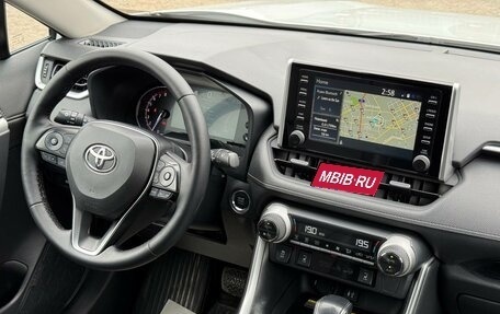 Toyota RAV4, 2020 год, 3 350 000 рублей, 19 фотография