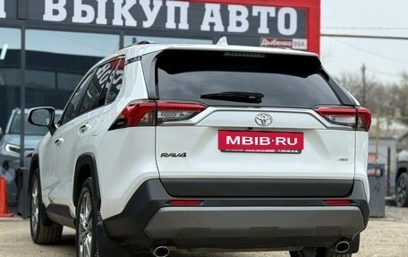 Toyota RAV4, 2020 год, 3 350 000 рублей, 9 фотография