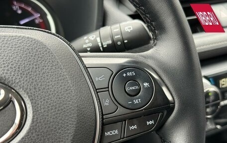 Toyota RAV4, 2020 год, 3 350 000 рублей, 21 фотография