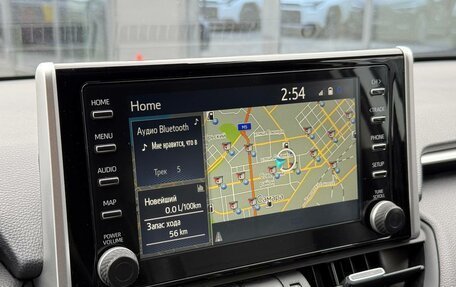 Toyota RAV4, 2020 год, 3 350 000 рублей, 23 фотография