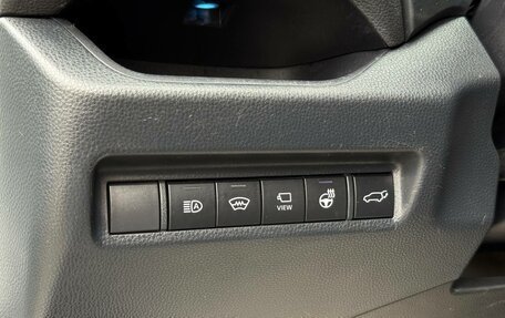 Toyota RAV4, 2020 год, 3 350 000 рублей, 28 фотография