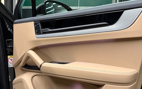 Porsche Cayenne III, 2023 год, 16 200 000 рублей, 11 фотография